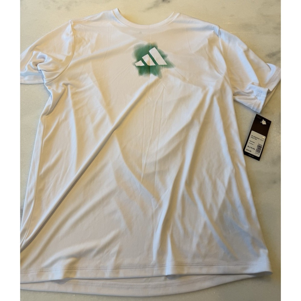 New Adidas Boys' Spray Gradient Poly Tee Size‎ XL